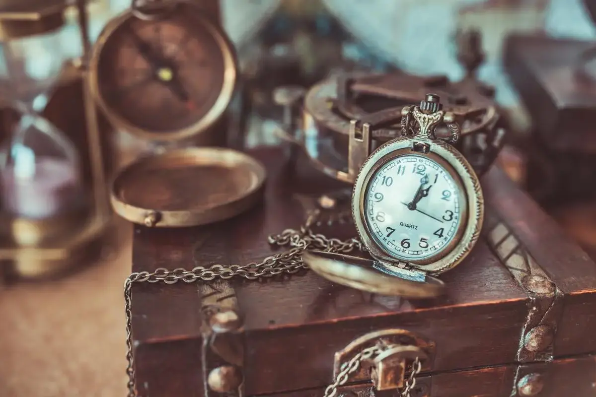 Factors That Affect the Value of Antiques and Collectibles